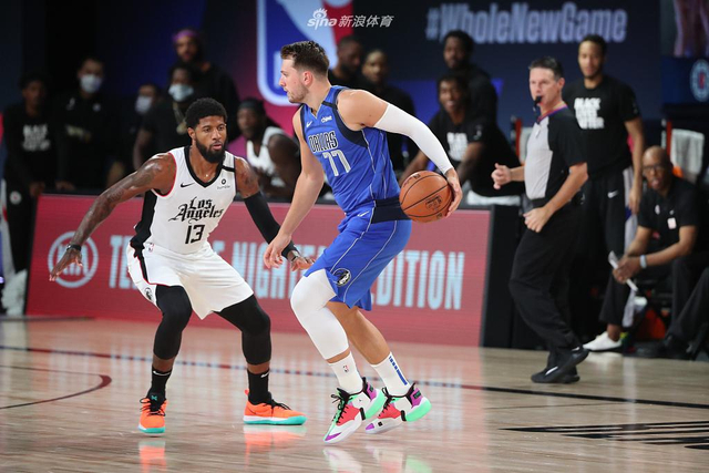 在胶着比赛 在胶着比赛