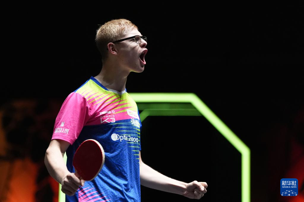 更有极强的 更有极强的