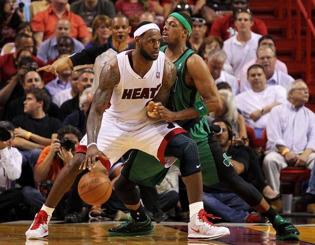 既承载着浓 既承载着浓